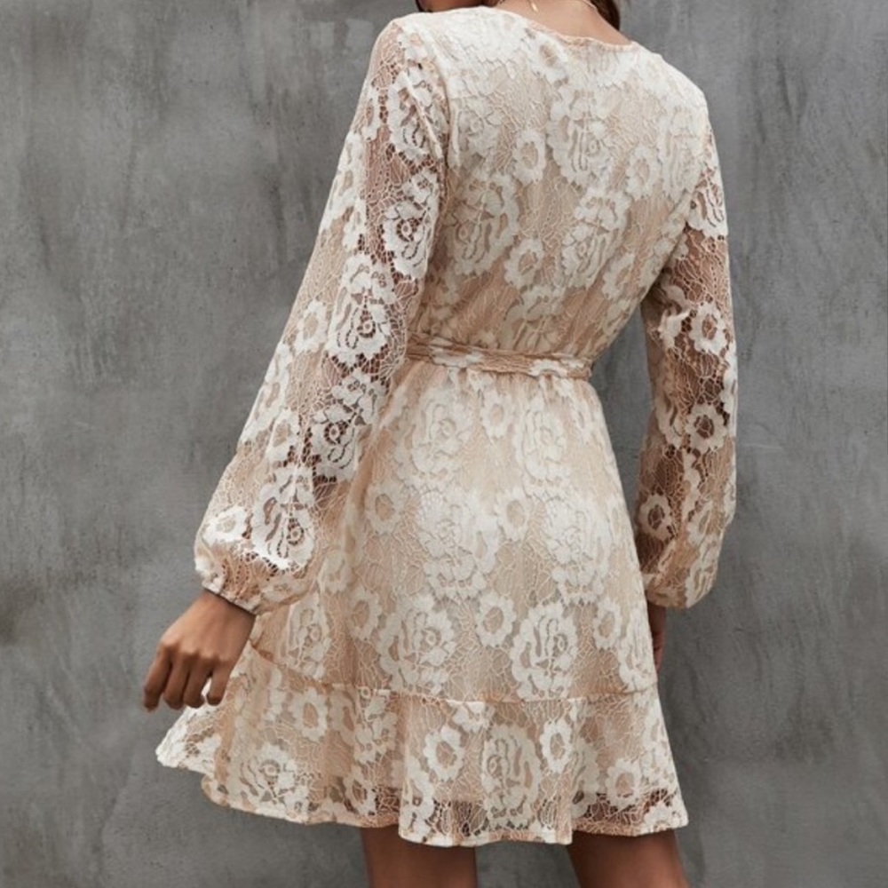 Boho cream floral bishop sleeve surplice belted long sleeve dress - Picture 3 of 6